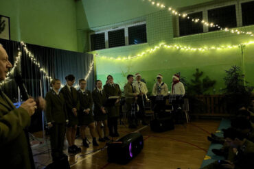 IV Marszobieg Mikołajkowy i fotobudka – czyli Mikołajki w ZSL Rogoziniec